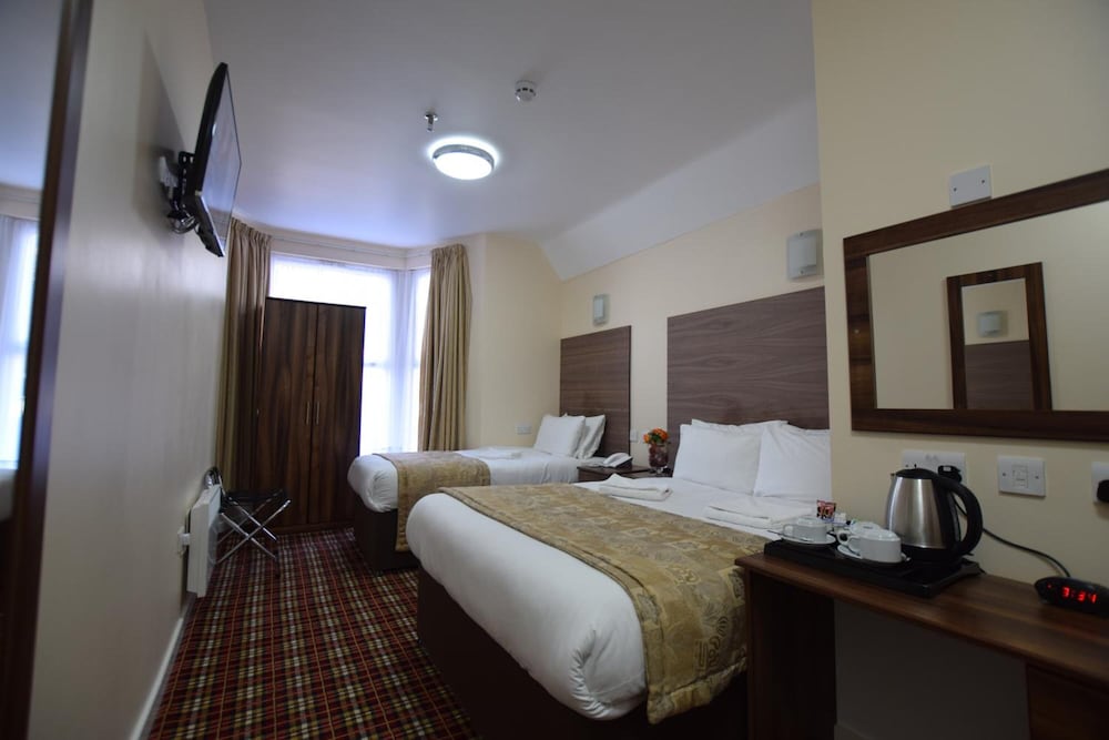 Lucky 8 Hotel 24