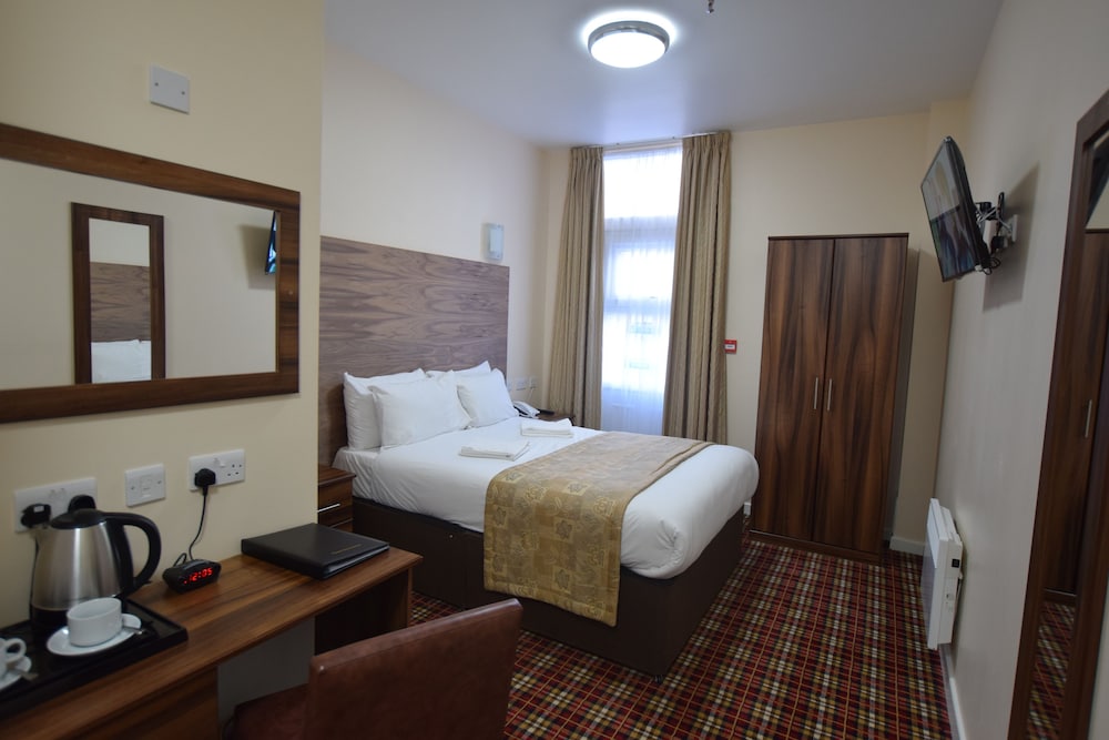 Lucky 8 Hotel 5