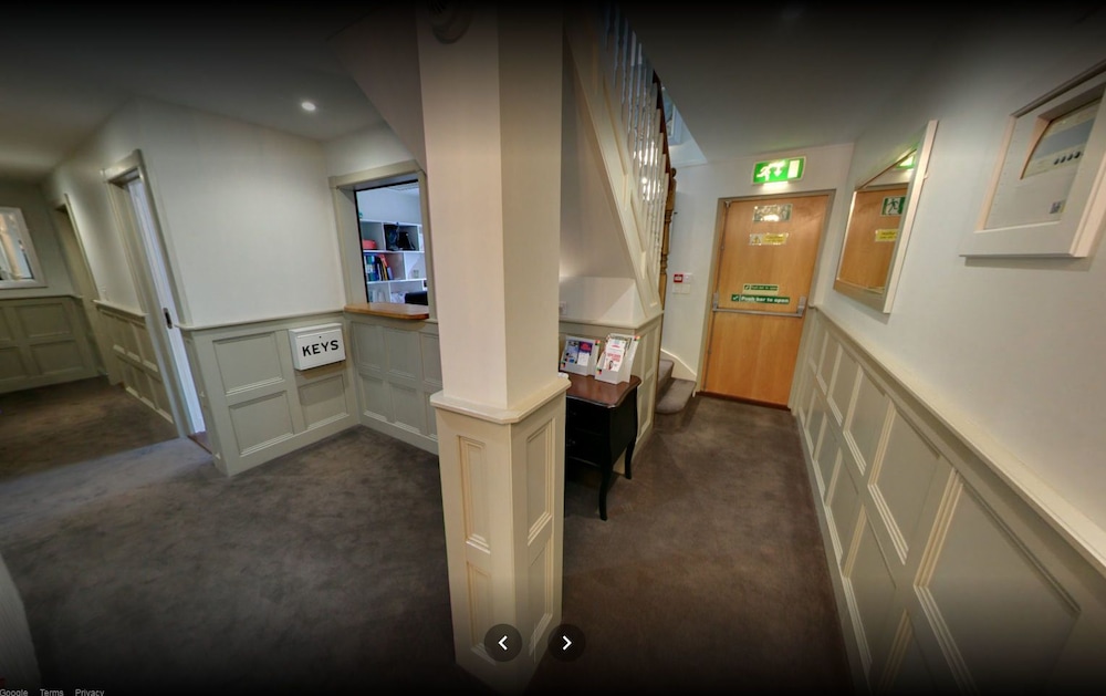 Mccaffertys Bar & Guest House 1