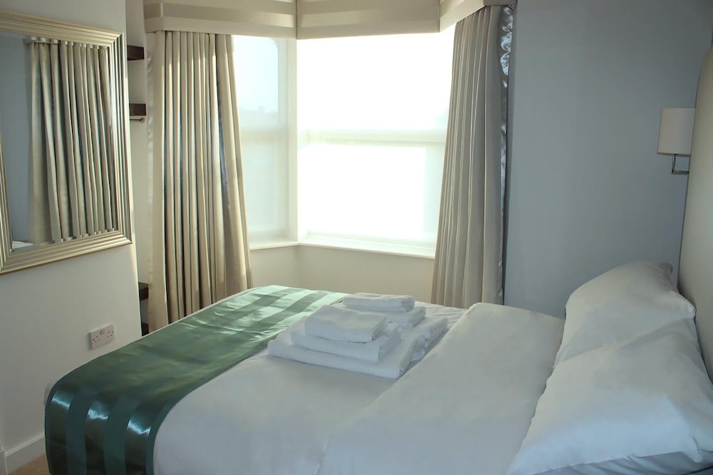 Mccaffertys Bar & Guest House 23