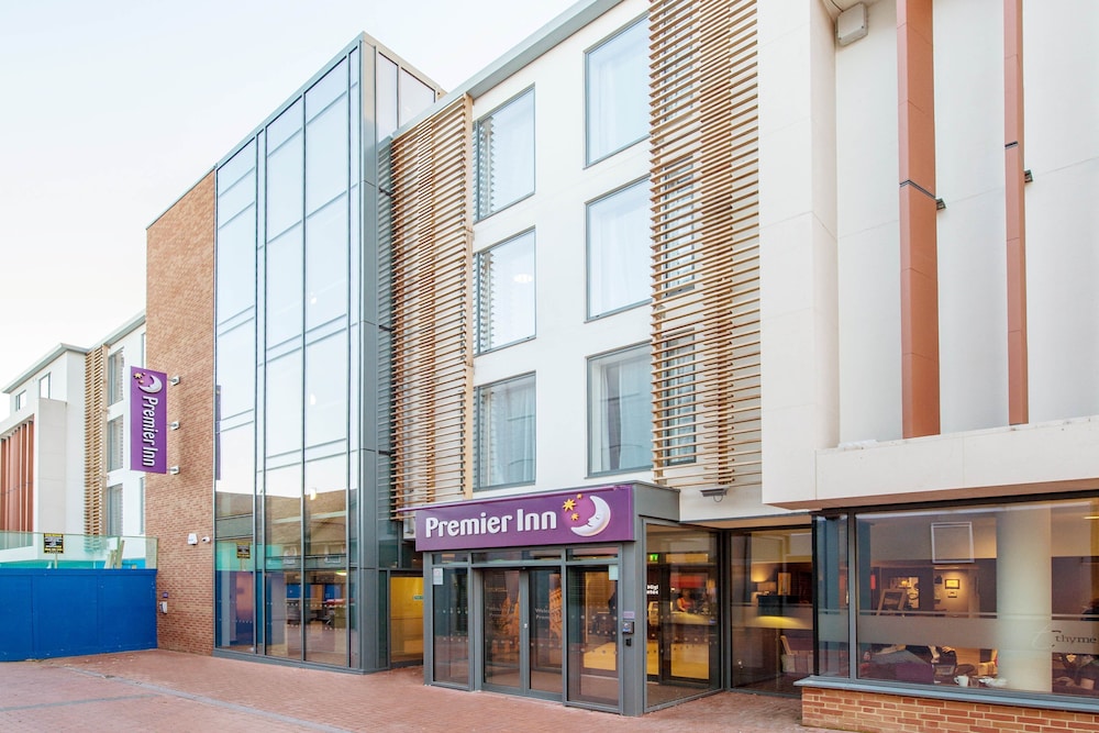 Premier Inn St Albans City Centre 1