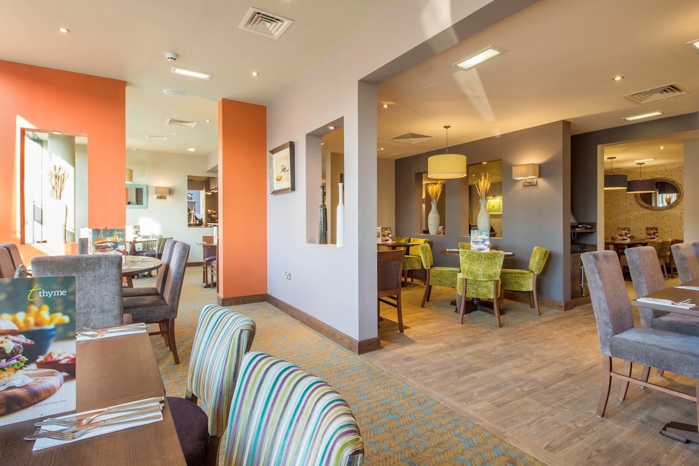 Premier Inn St Albans City Centre 17