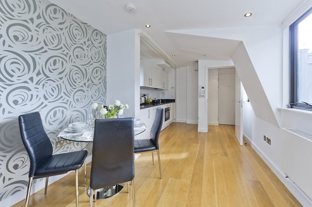 City2Stay Serviced Apartments Red Lion Court 10