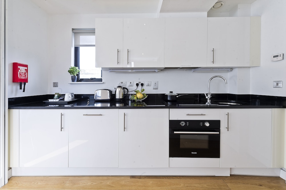 City2Stay Serviced Apartments Red Lion Court 14