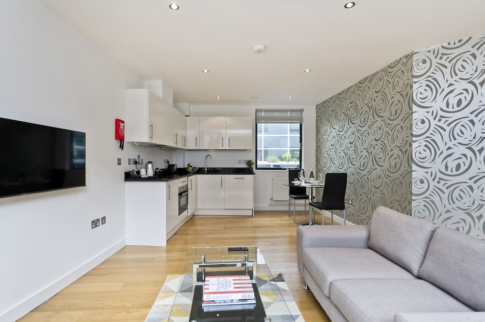 City2Stay Serviced Apartments Red Lion Court 19