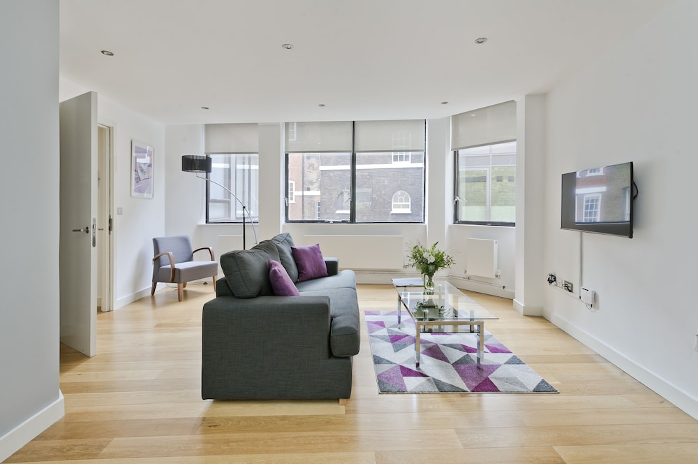 City2Stay Serviced Apartments Red Lion Court 1