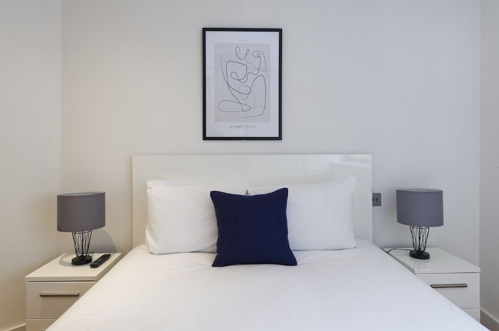 City2Stay Serviced Apartments Red Lion Court 6