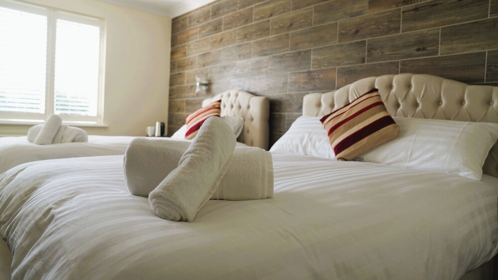 The New Chichester Hotel 13