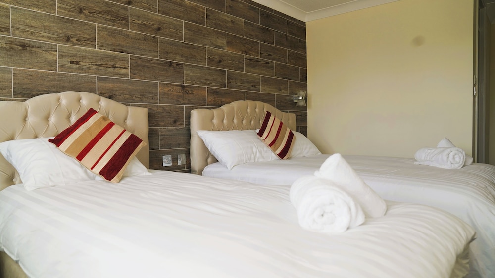 The New Chichester Hotel 12
