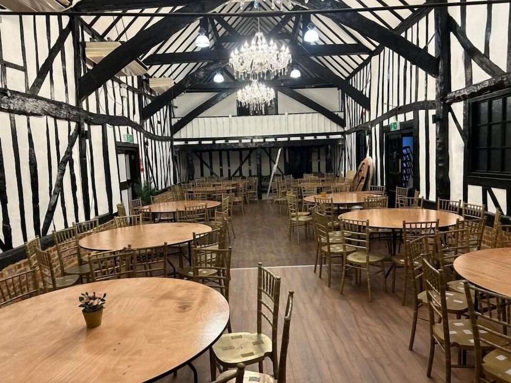 The New Chichester Hotel 22