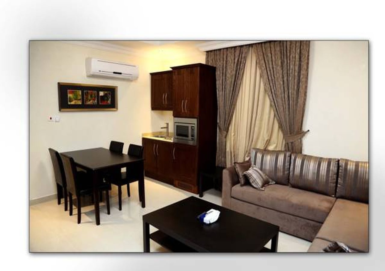 Loren Suites 14