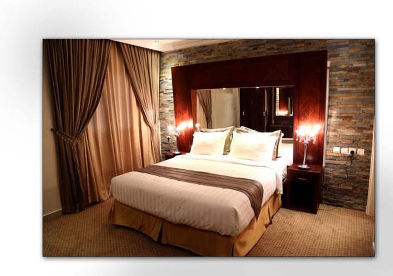 Loren Suites 21