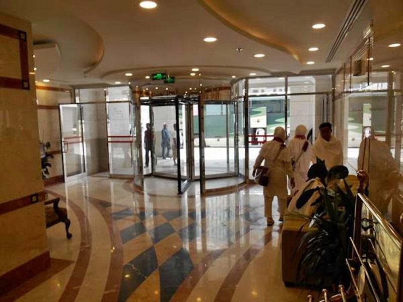 Nozol Royal Inn Hotel 10
