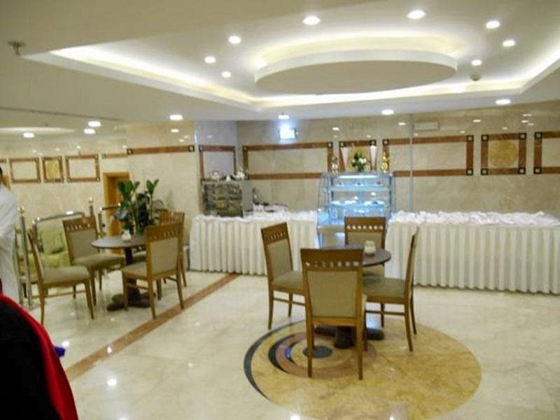 Nozol Royal Inn Hotel 14
