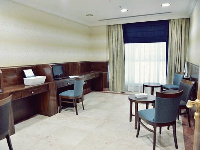 Nozol Royal Inn Hotel 9