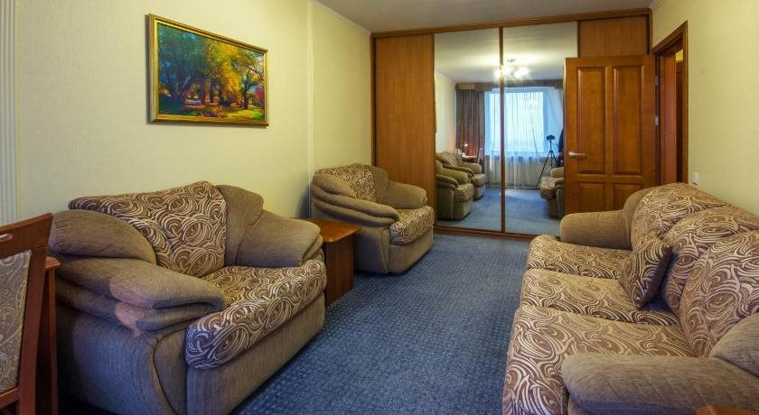 Tourist Hotel 13