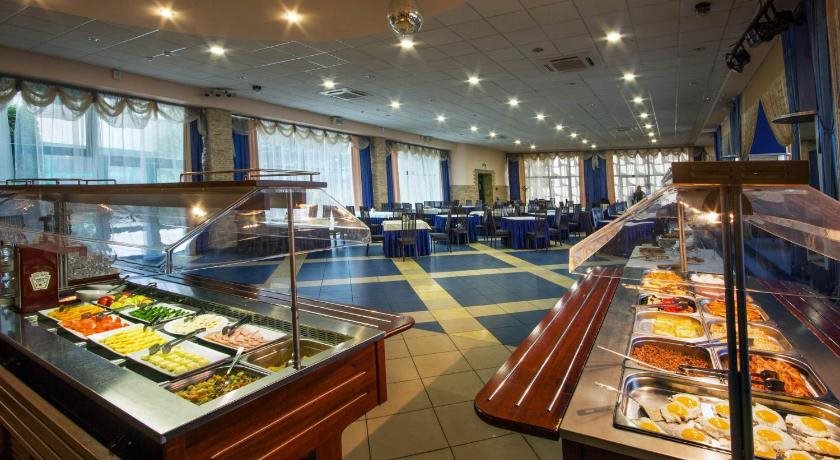 Tourist Hotel 24