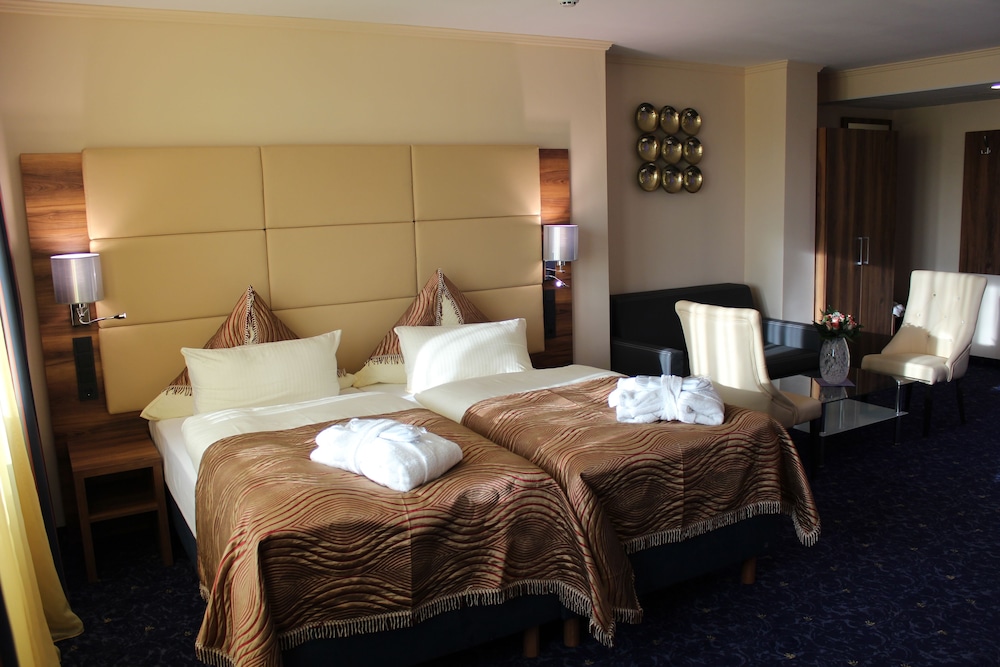 Grand Hotel Empire Frankfurt 1
