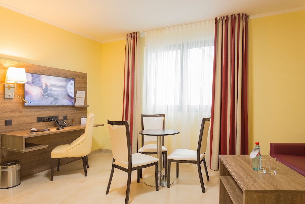 Naam Hotel & Apartments Frankfurt 14