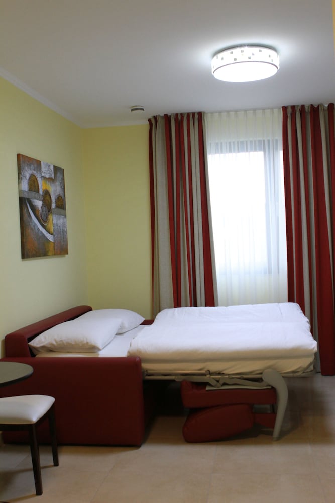 Naam Hotel & Apartments Frankfurt 19