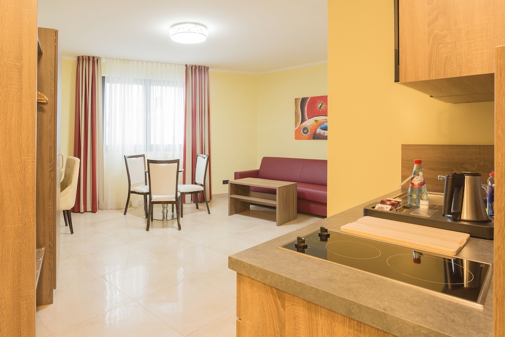 Naam Hotel & Apartments Frankfurt 18