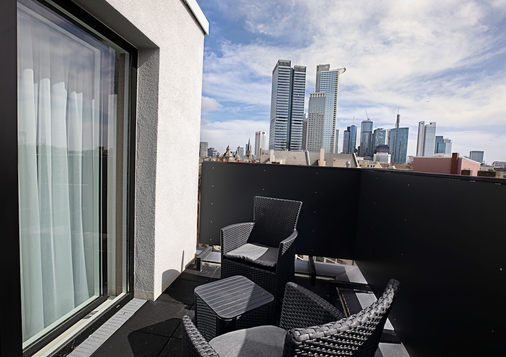 Skyline Hotel Frankfurt 20