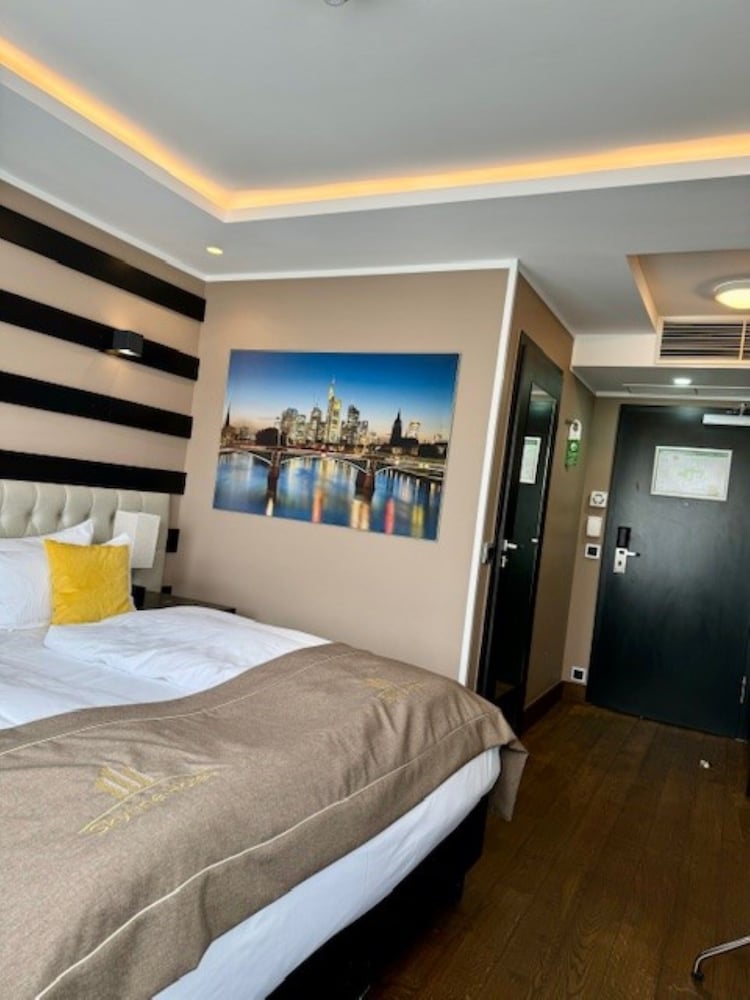Skyline Hotel Frankfurt 18