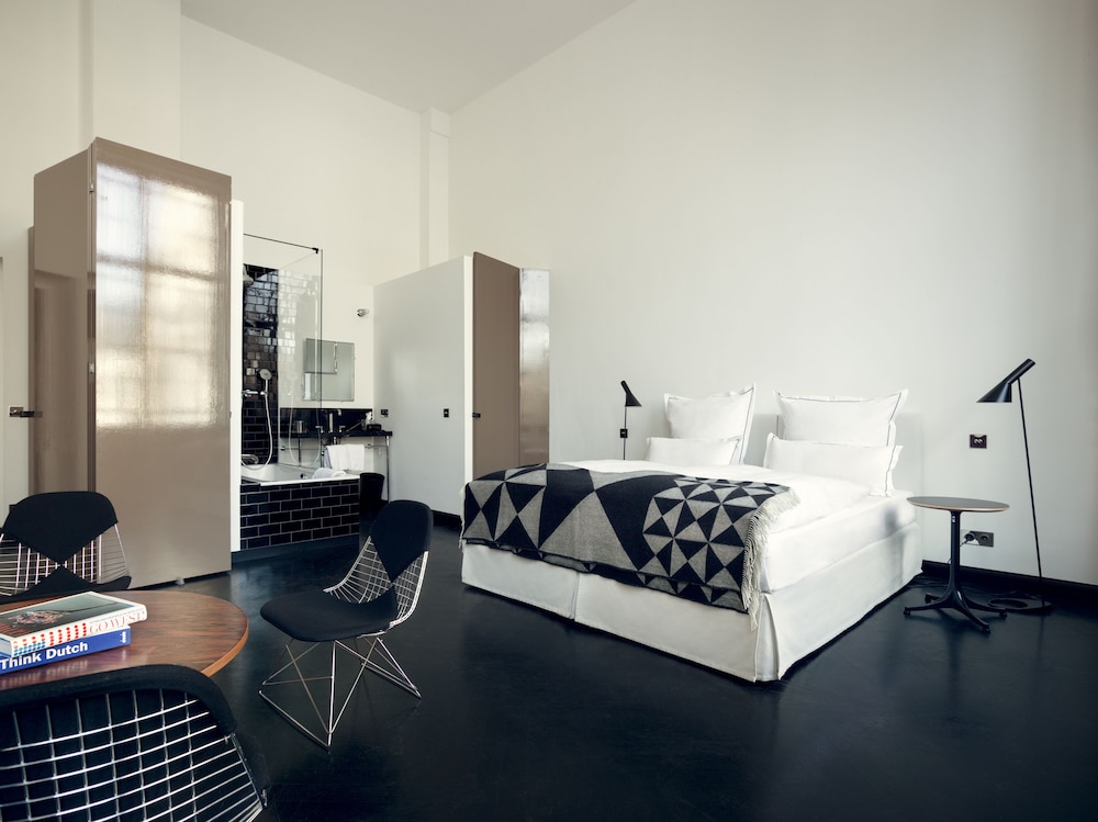 The Qvest Hideaway 19