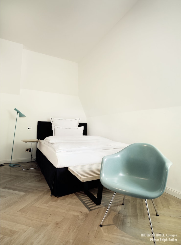 The Qvest Hideaway 14