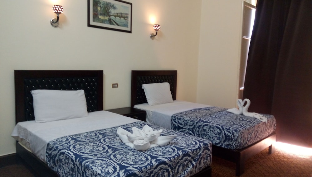Cairo Paradise Hotel 9