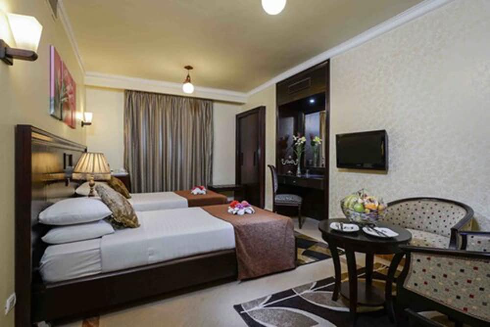 Mirita Hotel 8
