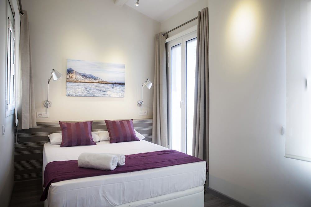 Mercedes Heritage Barcelona Apartments 3
