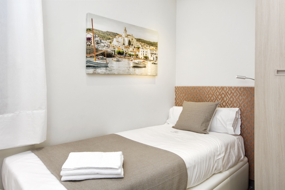 Mercedes Heritage Barcelona Apartments 24