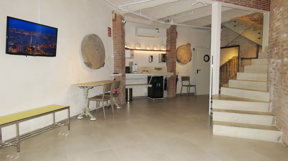 Stay Together Barcelona Apartments 3