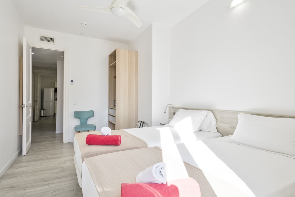 Stay Together Barcelona Apartments 22