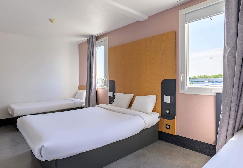 B&B HOTEL Lieusaint Carré Sénart 22