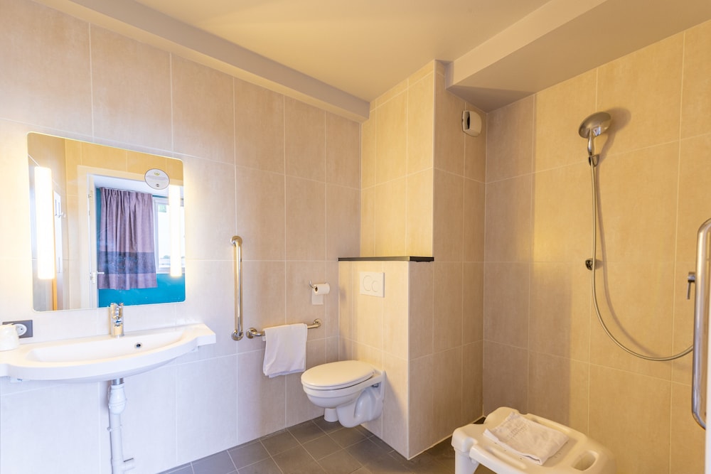 B&B HOTEL Lieusaint Carré Sénart 24