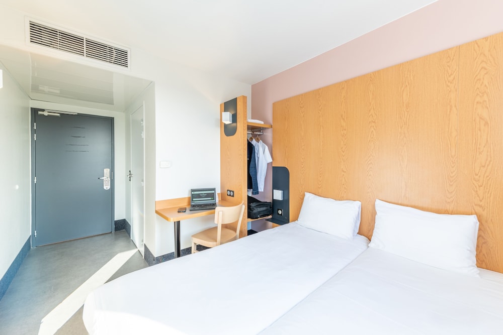B&B HOTEL Lieusaint Carré Sénart 10
