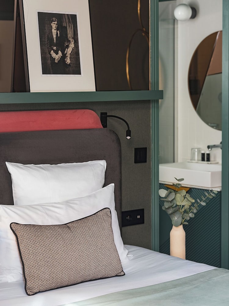 Bob Hotel 21