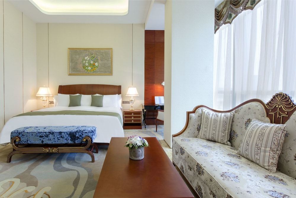 Hotels & Preference Hualing Tbilisi 5