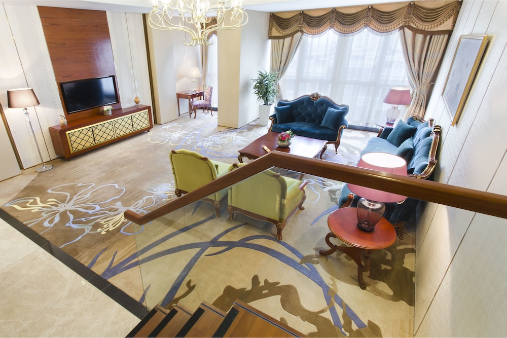 Hotels & Preference Hualing Tbilisi 18