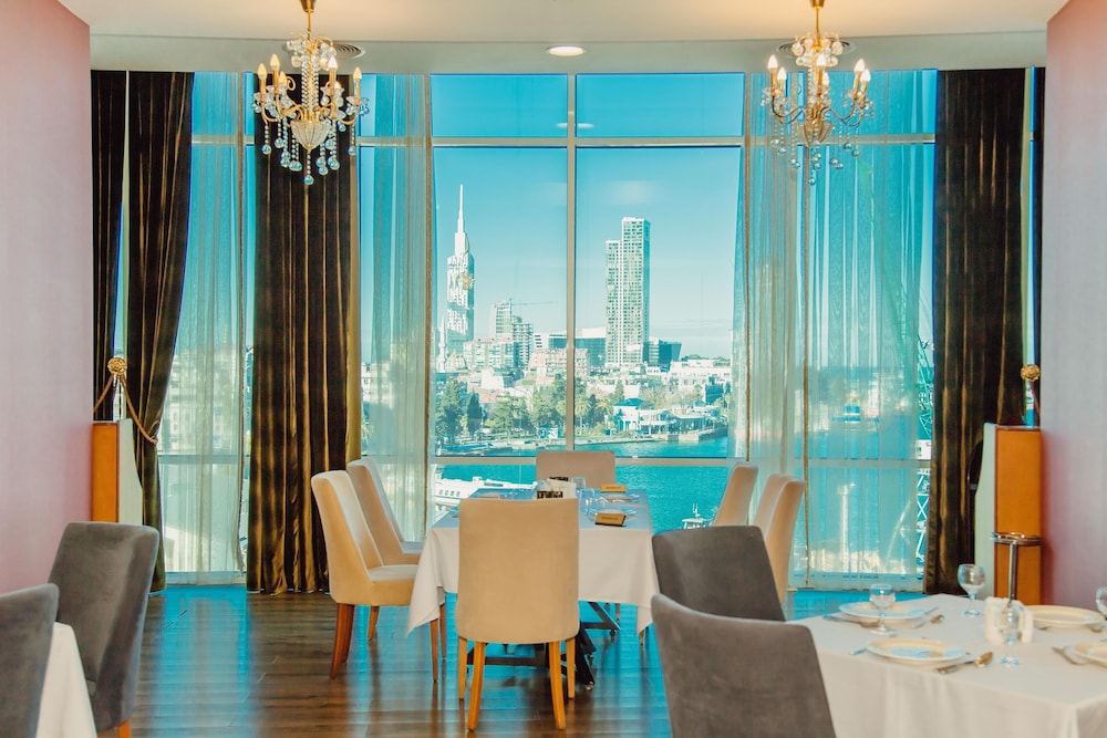 JRW Welmond Hotel & Casino Batumi 1