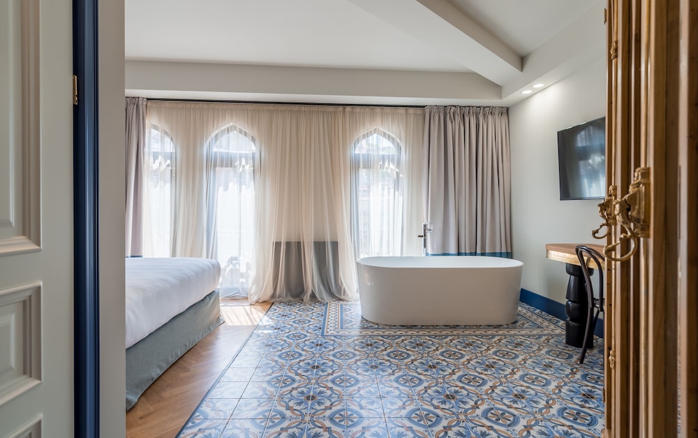 Hotel Abanotubani 14