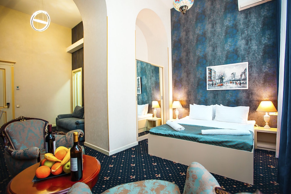 Rustaveli Hotel 12