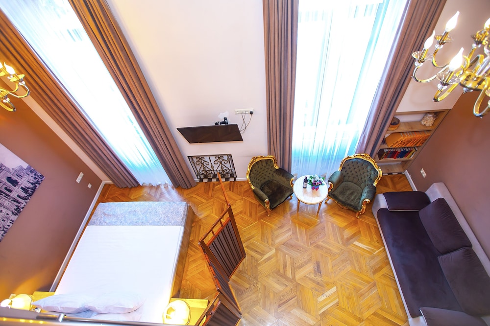 Rustaveli Hotel 9
