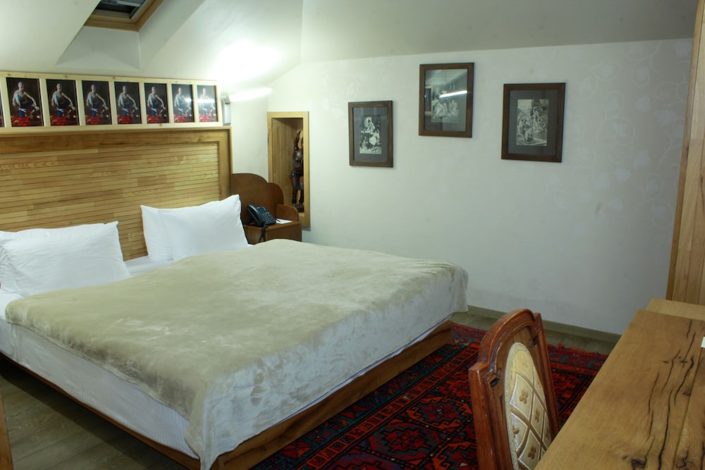 Vinotel 10