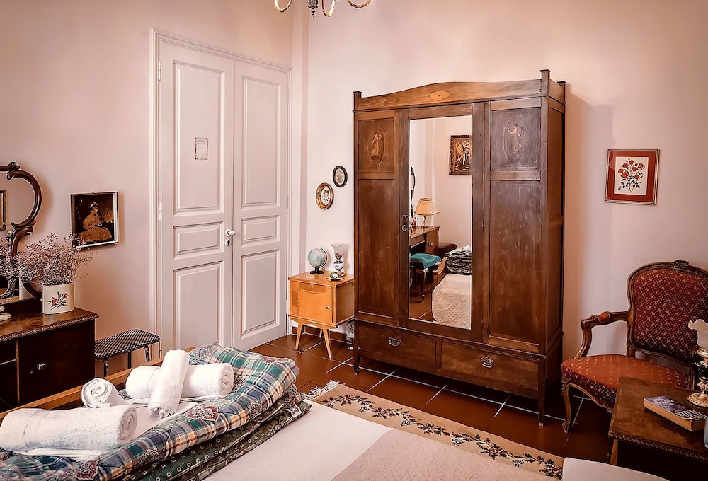 Athens Quinta 8