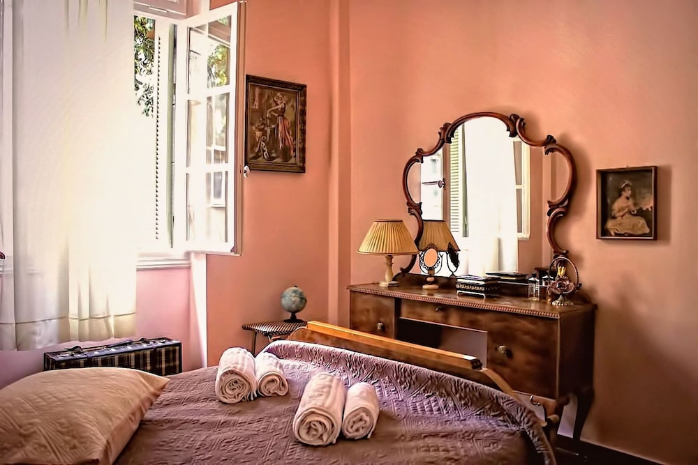 Athens Quinta 9