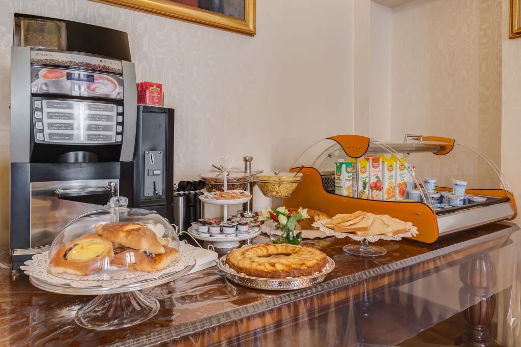 Affreschi Su Roma Luxury B&B 11