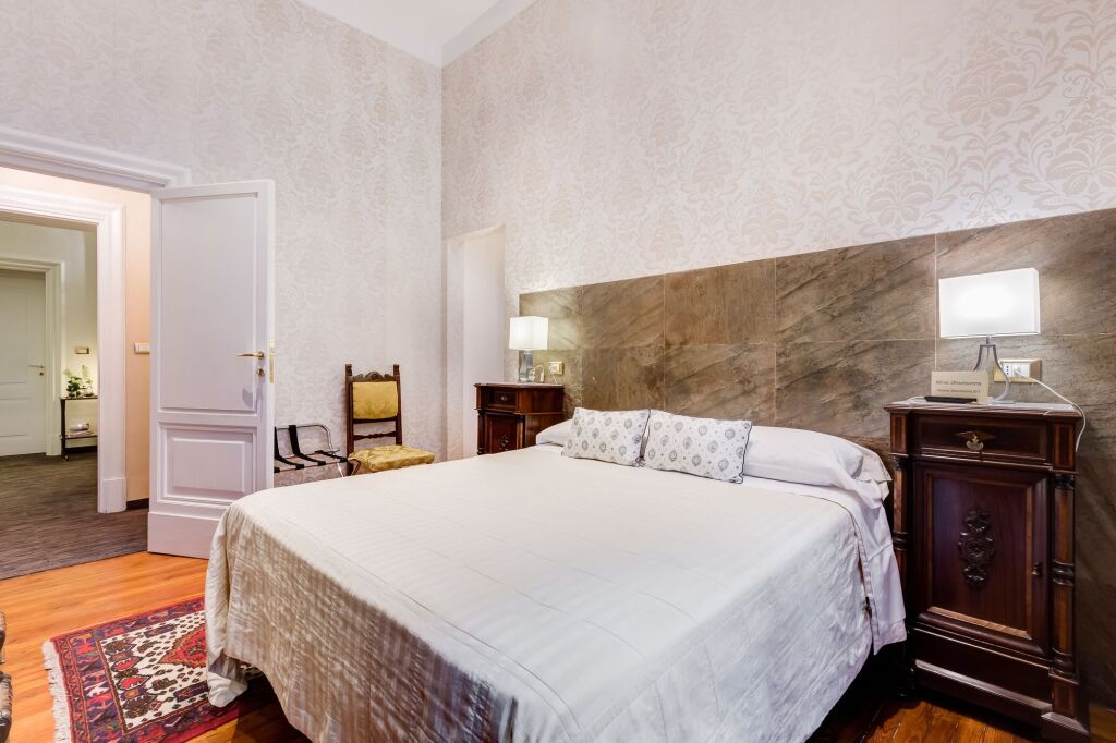 Affreschi Su Roma Luxury B&B 3